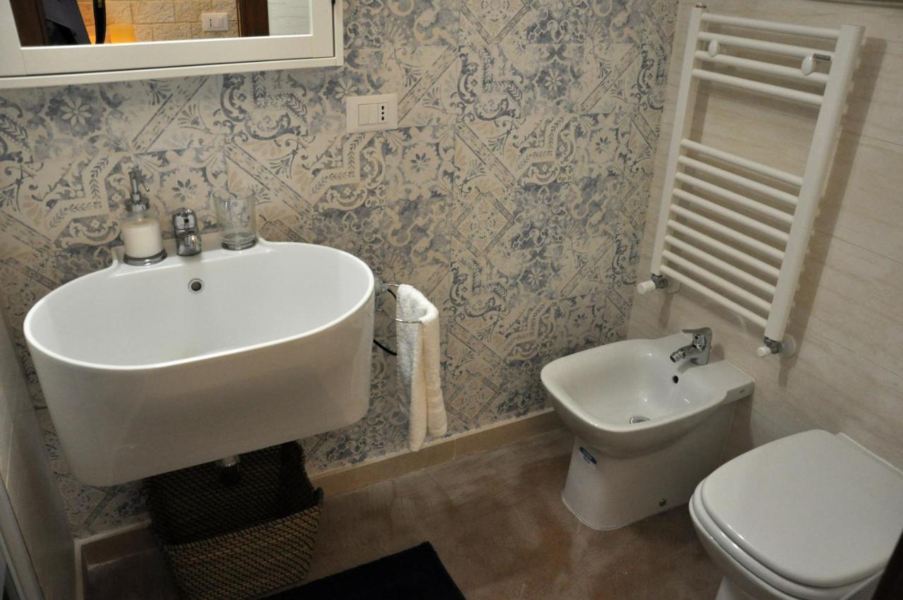 Casa Lina Apartment Mola di Bari Luaran gambar